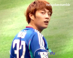 Ok, i admid it.. I have this big crush on Dujun! I can't help it, he is so...