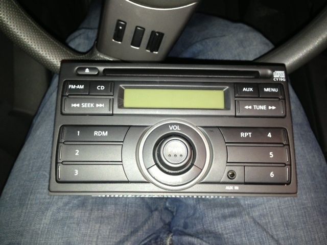 2012 Nissan versa radio install #2